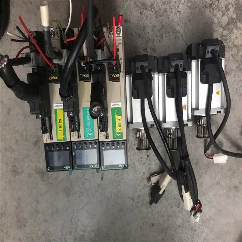 (询价)FA驱动器X3 200W驱动器电机一套 质量保证漂亮