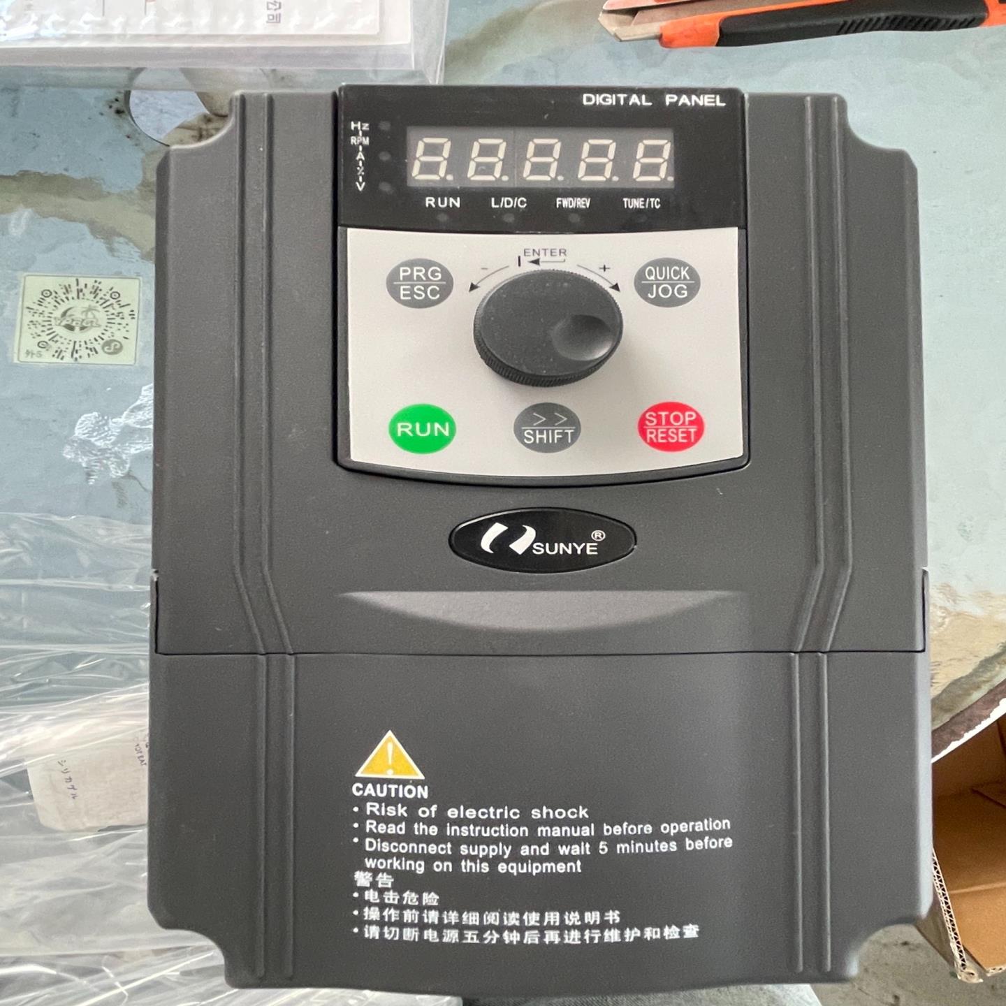 日业 CM530-A4T4R0G/5R5PB 5.5KW3台~询价