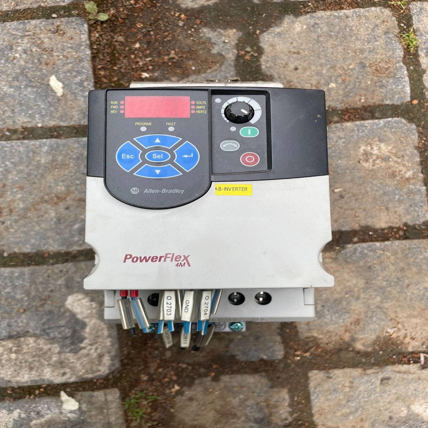 AB变频器 22F-D6P0N103 2.2Kw 成色好~询价