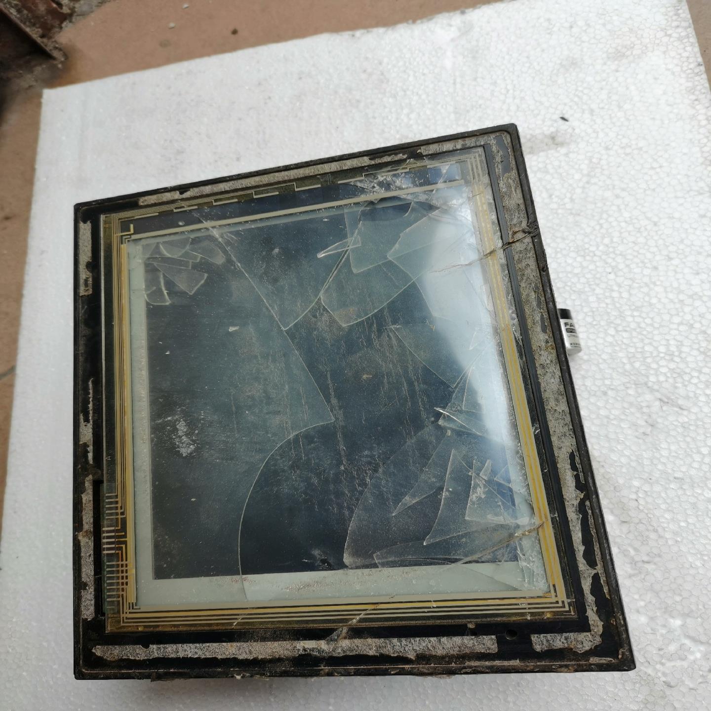 咨询-POD，UG330H-SS4.，通电成色如图，配