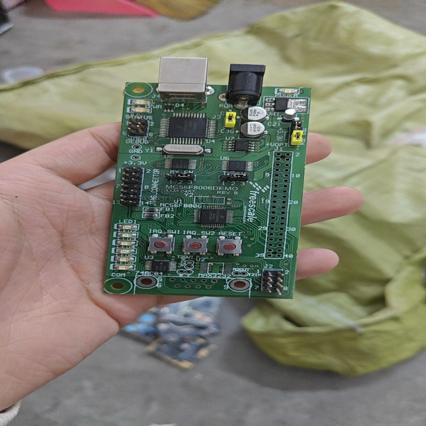 【星慕电子】nxp/freescale pc56f8006vlf开发板