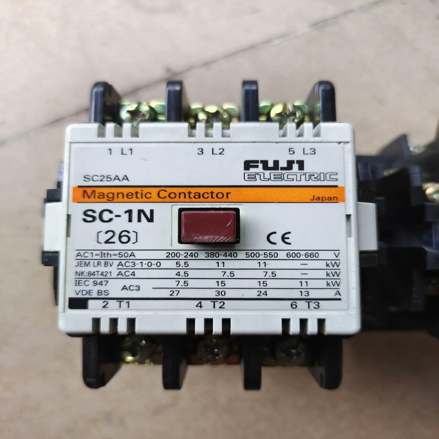 富士sc-1n接触器，线圈电压AC110v，，共询价