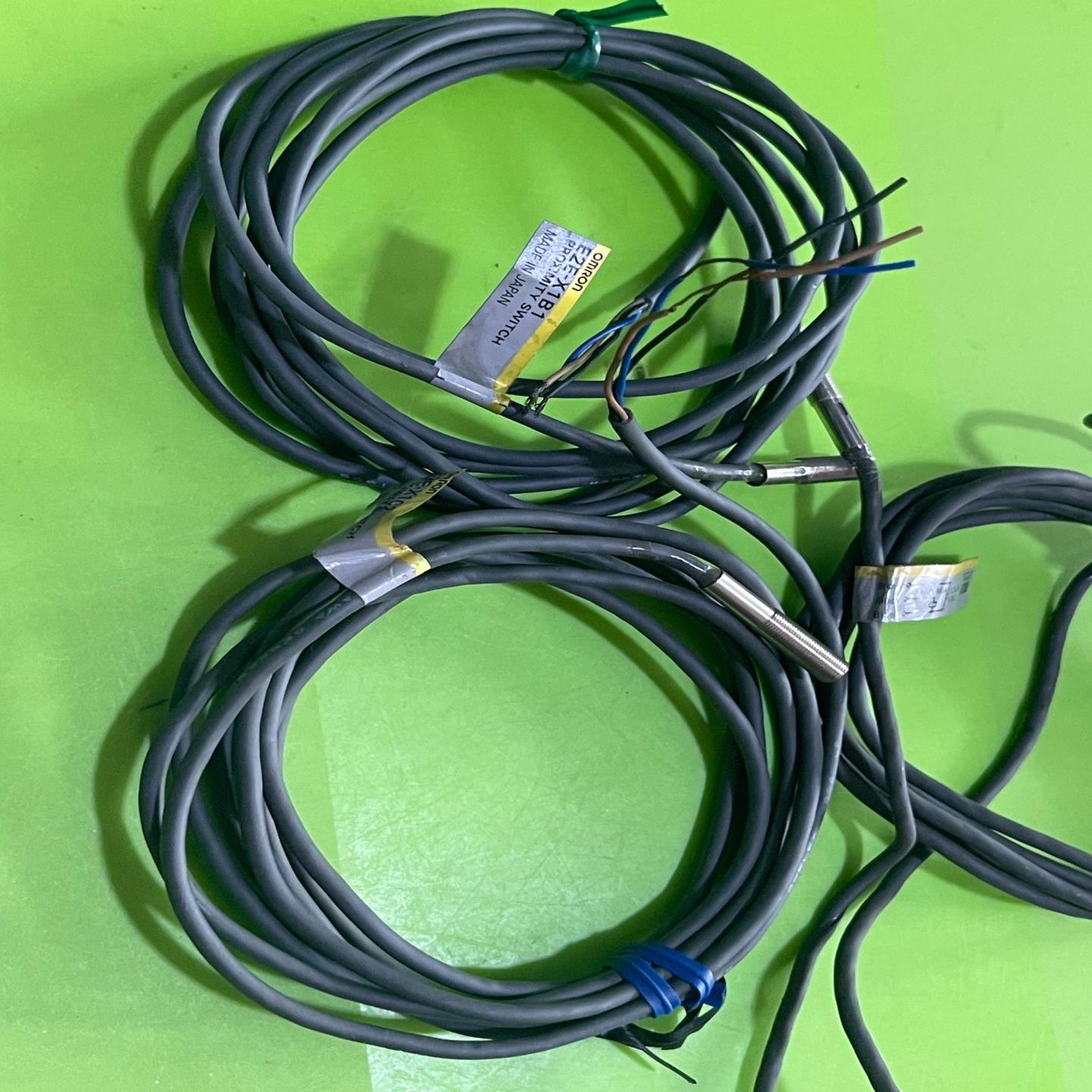 E2E-X1B1E2E-X1C2光电开关成色询价