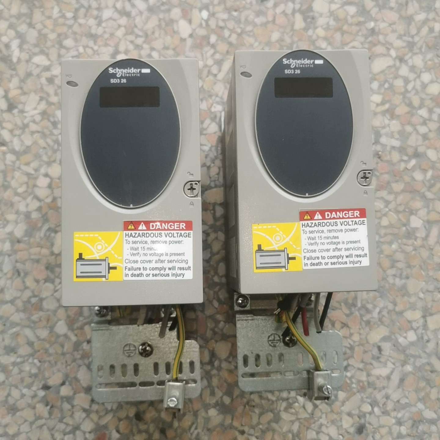 95新SD3 26伺服驱动器SD326DU25S2~询价