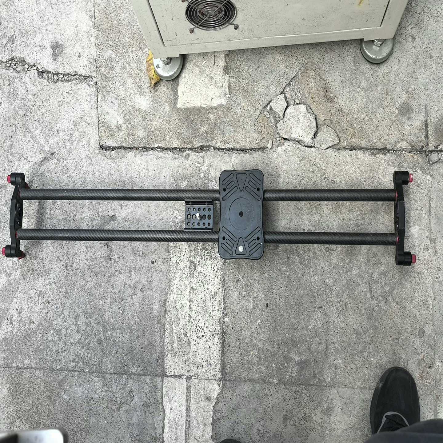 议~铝合金加碳纤维，拍摄杆。一段时间。