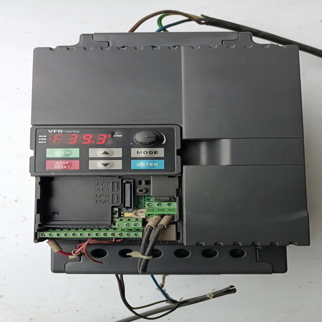 【议价】台达变频器 55KW VFD055E43A380V拆机