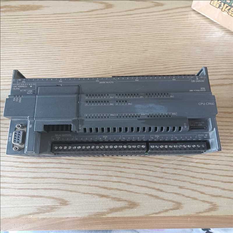 西门子plc 288-1CR60-0AA0 成色如图，正常拆（崽载电子）