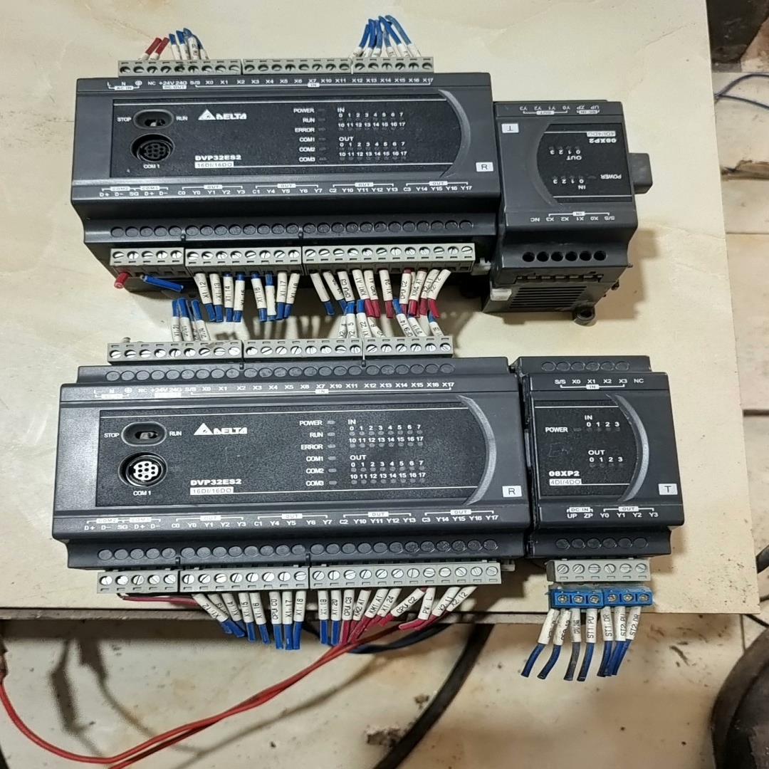 台达plc，DVP32ES200R.拓展模块DVP08XP2（咳咳电子）