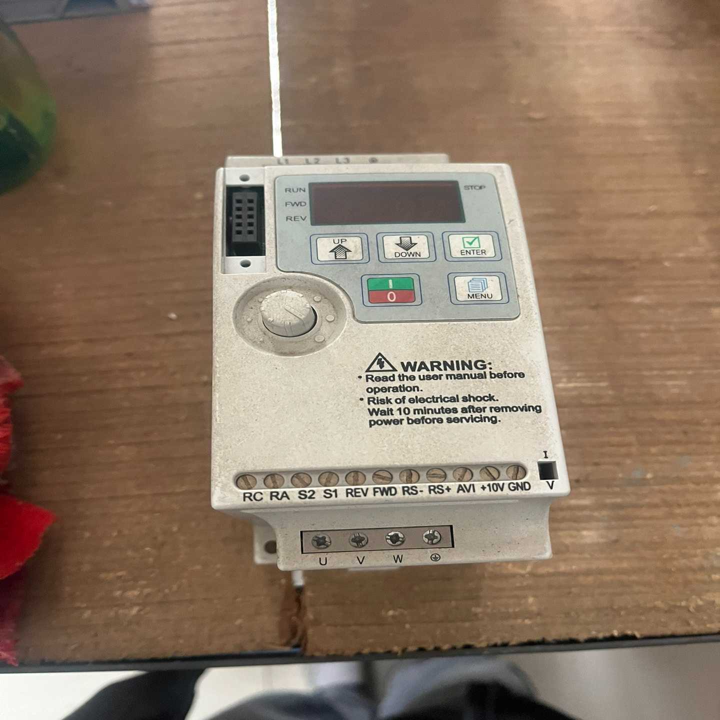 誉峰变频器，FY810供水变频器，1.5kw成色可以，~询价