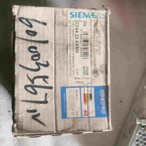 接触器 3TF44 22-0XM0 ，包装旧，具体~询价