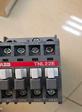 （霸霸电子）ABB接触式中间继电器 TNL22E 17－32VDC  库