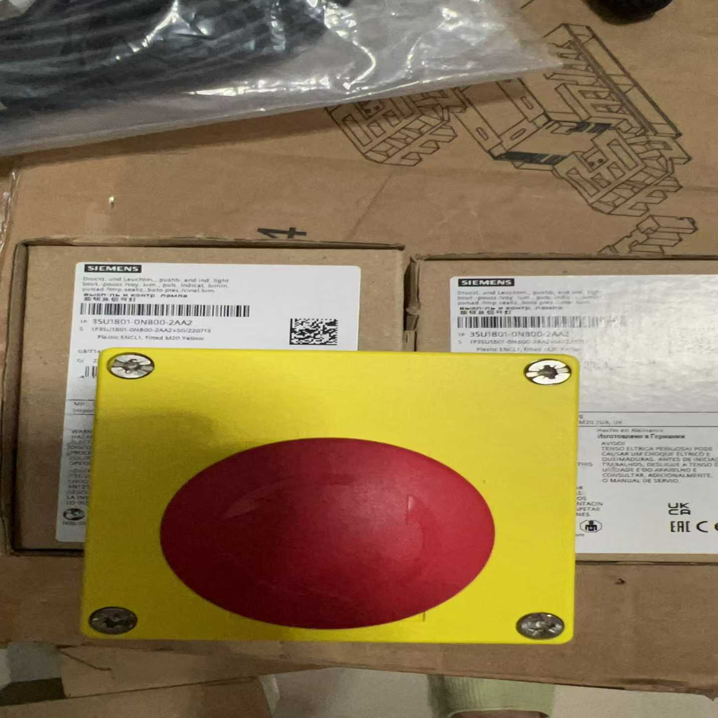 询价~3SU1801-0NB00-2AA2指令设备的外壳，2