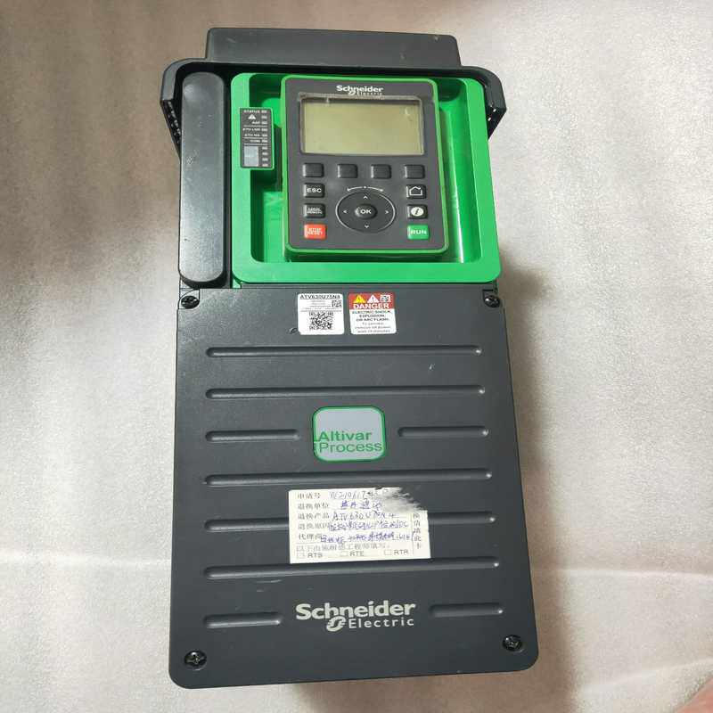 议价施耐德变频器ATV630U75N4   实物图，需要的联系我