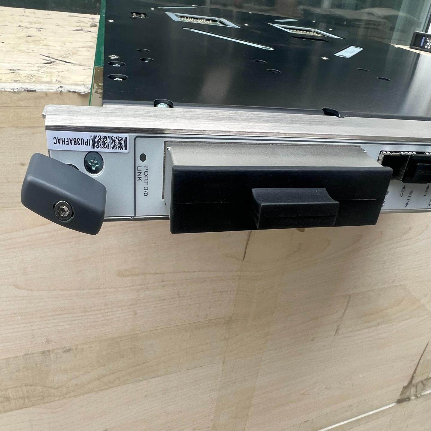 询价~Juniper MPC4E-3D-2CGE-8XGE 2端口