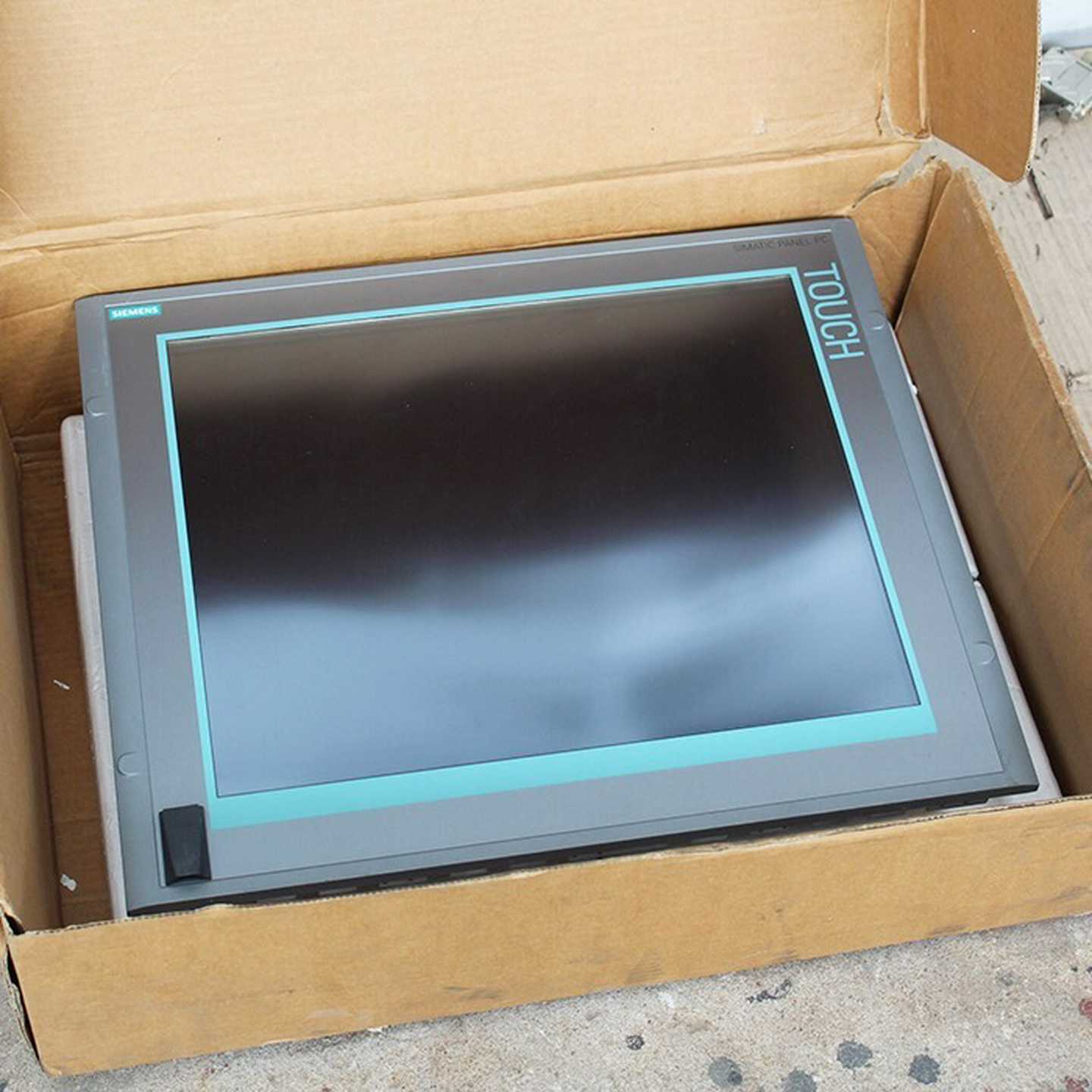 议~德国工控机 6AV7424-0AA00-