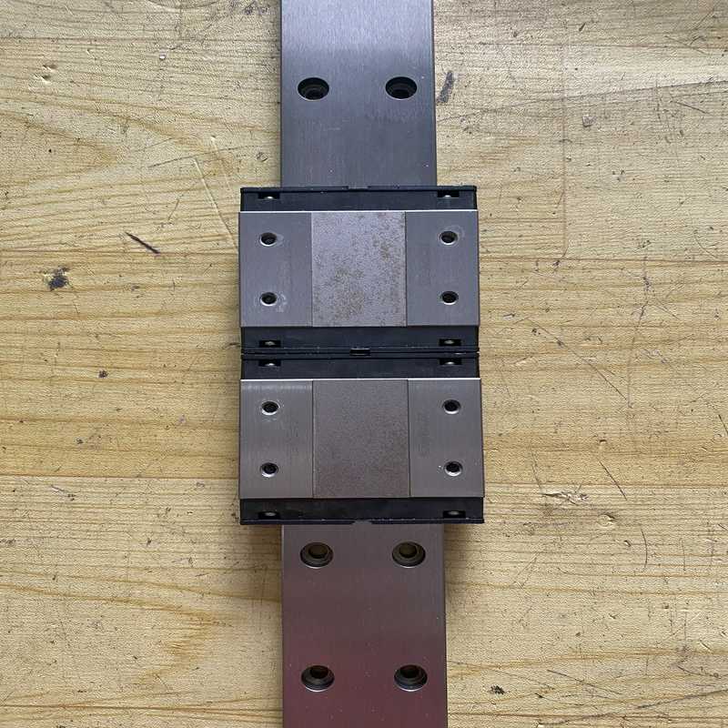 THK RSR15WVM 导轨长度523mm（gg设备）