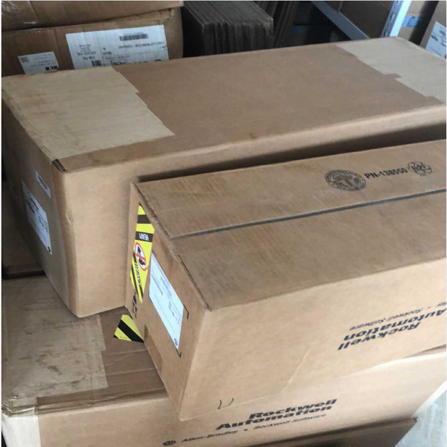 配件AB罗克韦尔伺服电机MPM-B2152C-SJ72AA议价