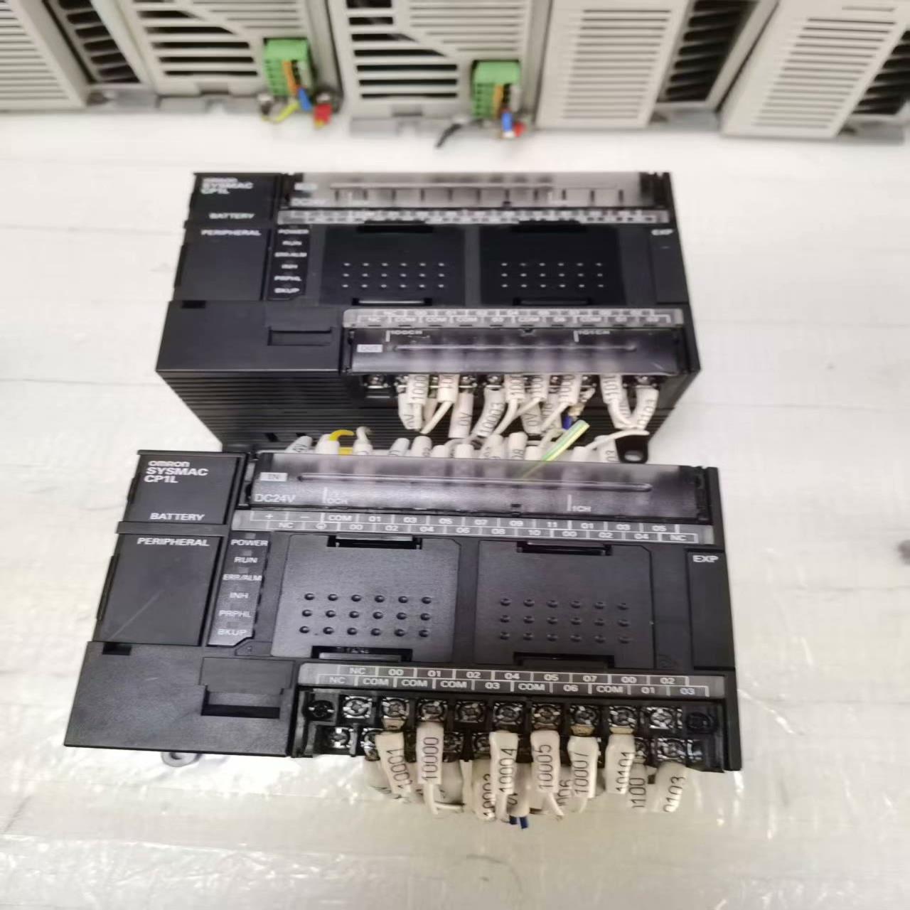 PLC  CP1L-M30DT-D  1个,,~询价