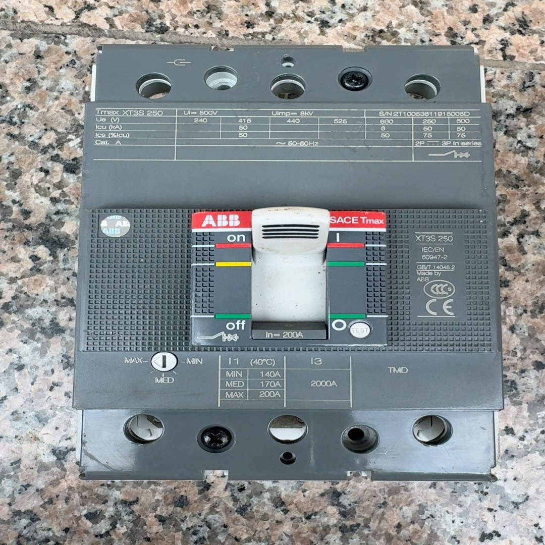 议价TMAX XT3S 250 200A 3P 数量20个！需要