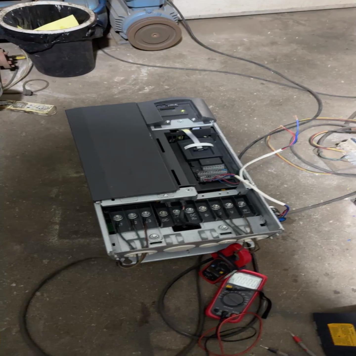 变频器6SE6440-2UD32-2DB1,22/30~询价