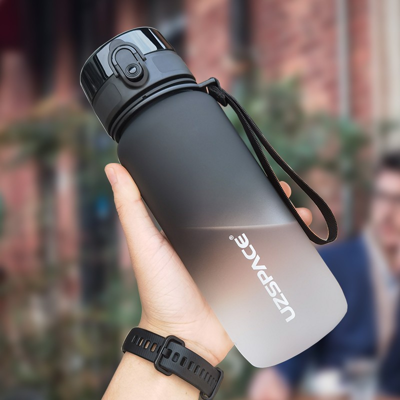 2024新款高颜值运动水杯tritan材质大容量男女初高中学生水杯子