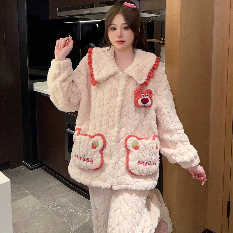 大码胖妹妹可爱卡通草莓熊珊瑚绒睡衣女秋冬长袖200斤家居服套装