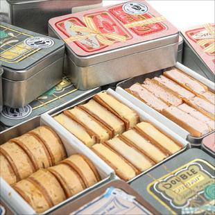 宿咕的铁皮盒 冻啃白脱曲奇