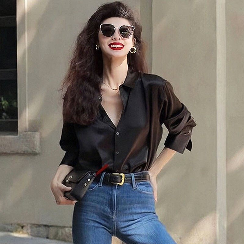 早春显瘦小众黑色衬衫设计感高级宽松时尚洋气缎面衬衣女气质长袖