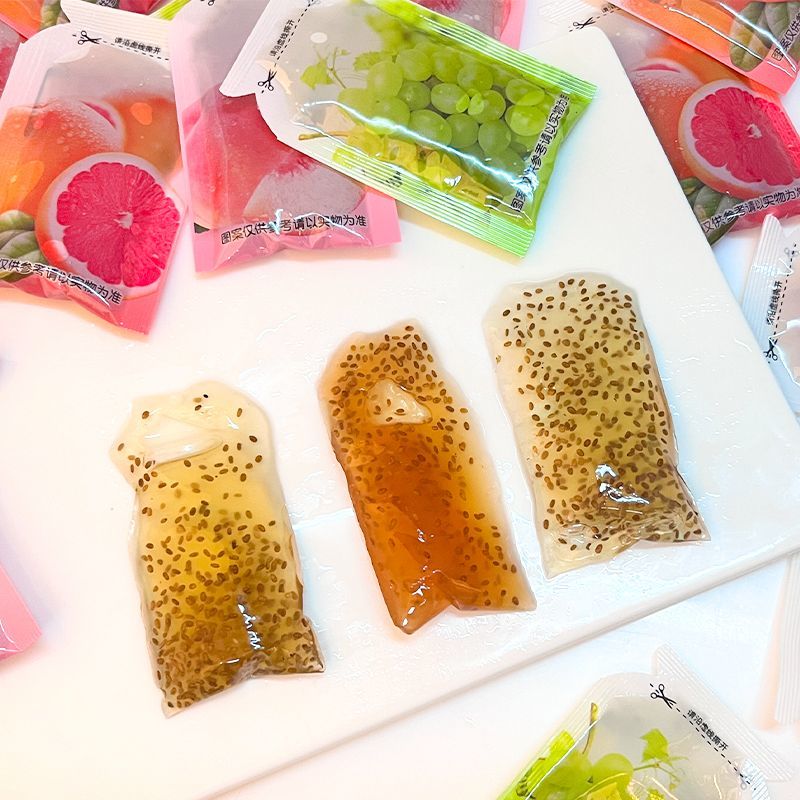 Aji皇族奇亚籽蒟蒻果冻青提水蜜桃水果汁味零食吸吸果冻儿童小吃