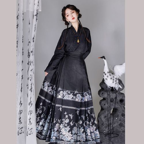 裳云兮汉服女《彩蝶》明制织银螺钿马面裙新中式飞机袖日常春夏季