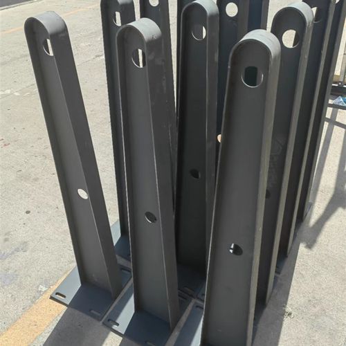 钢结构牛腿挑梁办公室门头遮雨棚不锈钢爪件玻璃铝板雨棚钢梁定制