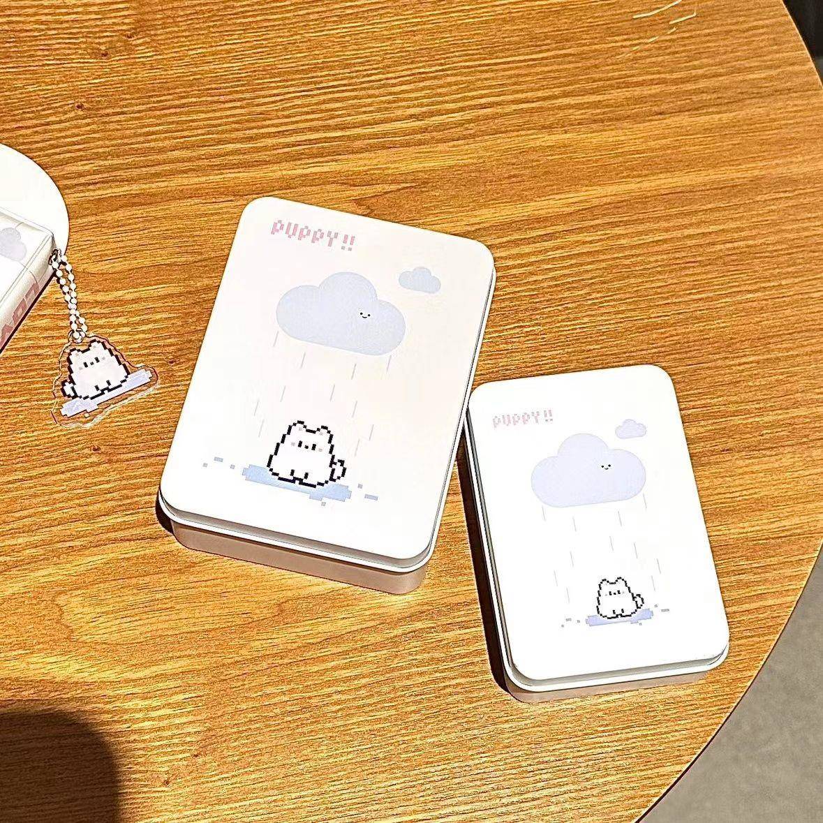 淡蓝色乌云小狗马口铁盒贴纸小卡收纳学生桌面翻盖卡膜收纳小铁盒