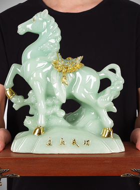 招财玉马摆件酒柜玄关客厅创意礼品办公室老板桌马中式装饰工艺礼