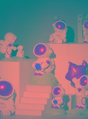 太空宇航员创意汽车载蛋糕装饰家居桌面摆件情侣学生节日送礼物品