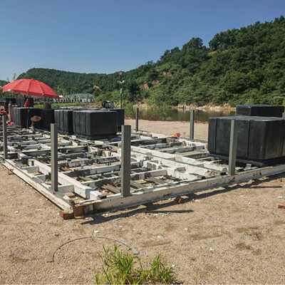 滚塑加工水上搭建木屋PE浮箱 海上游轮码头浮桥 1430*910*890