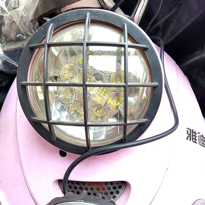 电动车灯超亮led大灯摩托车大灯12v48v改装灯远近光踏板车内置灯
