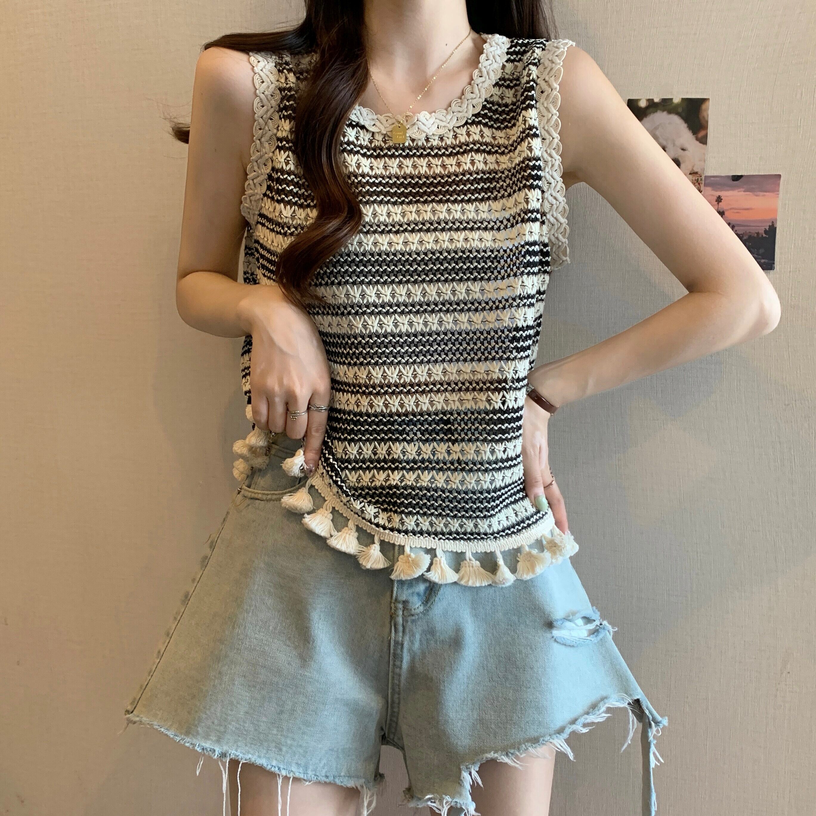 波西米亚钩花镂空针织条纹吊带背心女外穿夏大码胖mm无袖流苏上衣