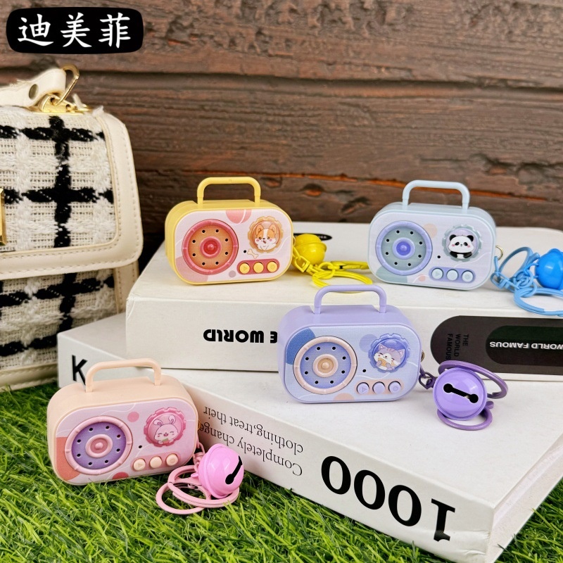 新款迷你卡通复古录音机音乐播放钥匙扣挂件娃娃机礼品收音机玩具