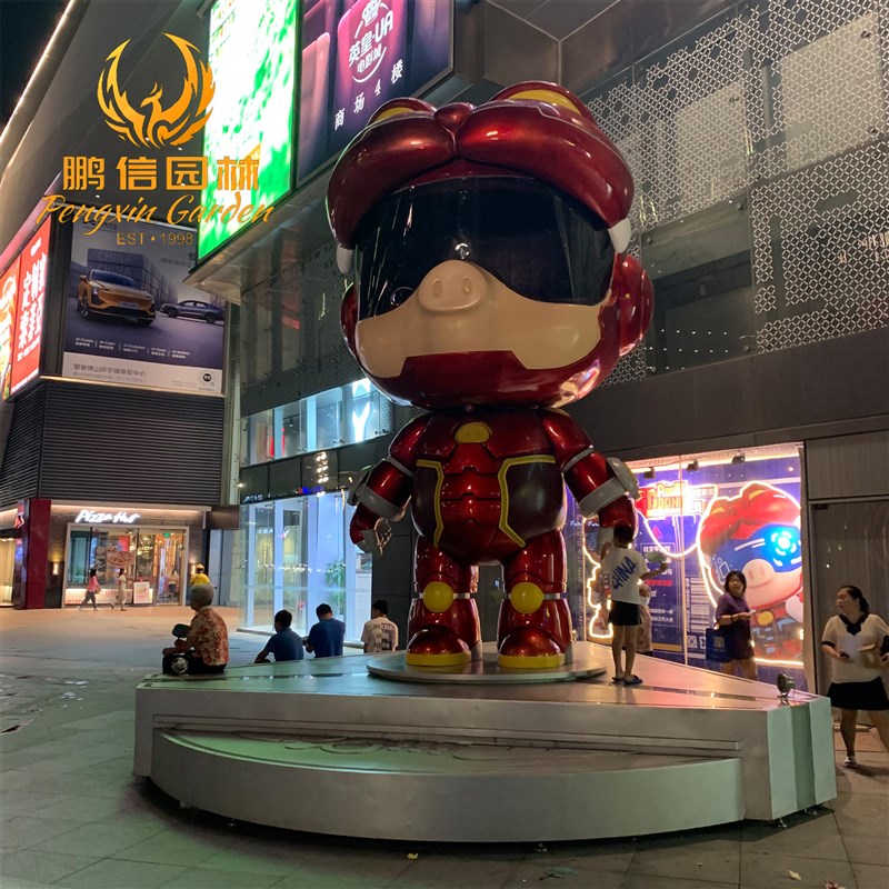 定制玻璃钢雕塑大型卡通人物创意猪猪侠景观户外落地动物公仔摆件