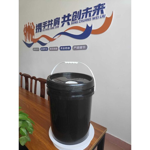 25L塑料桶带拉嘴