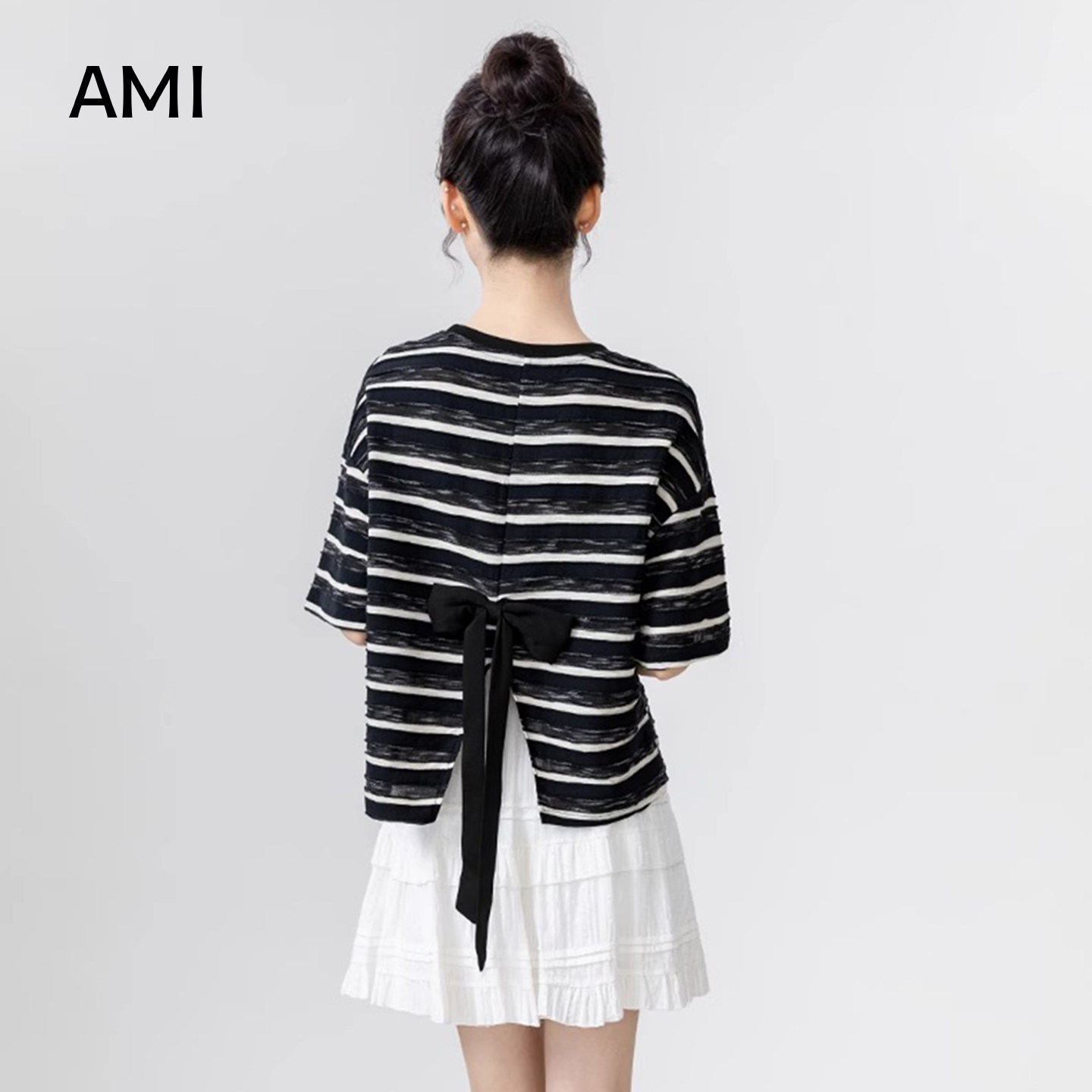 AMI官方 2026美式黑白条纹短袖T恤女春夏季开叉设计感蝴蝶结半袖