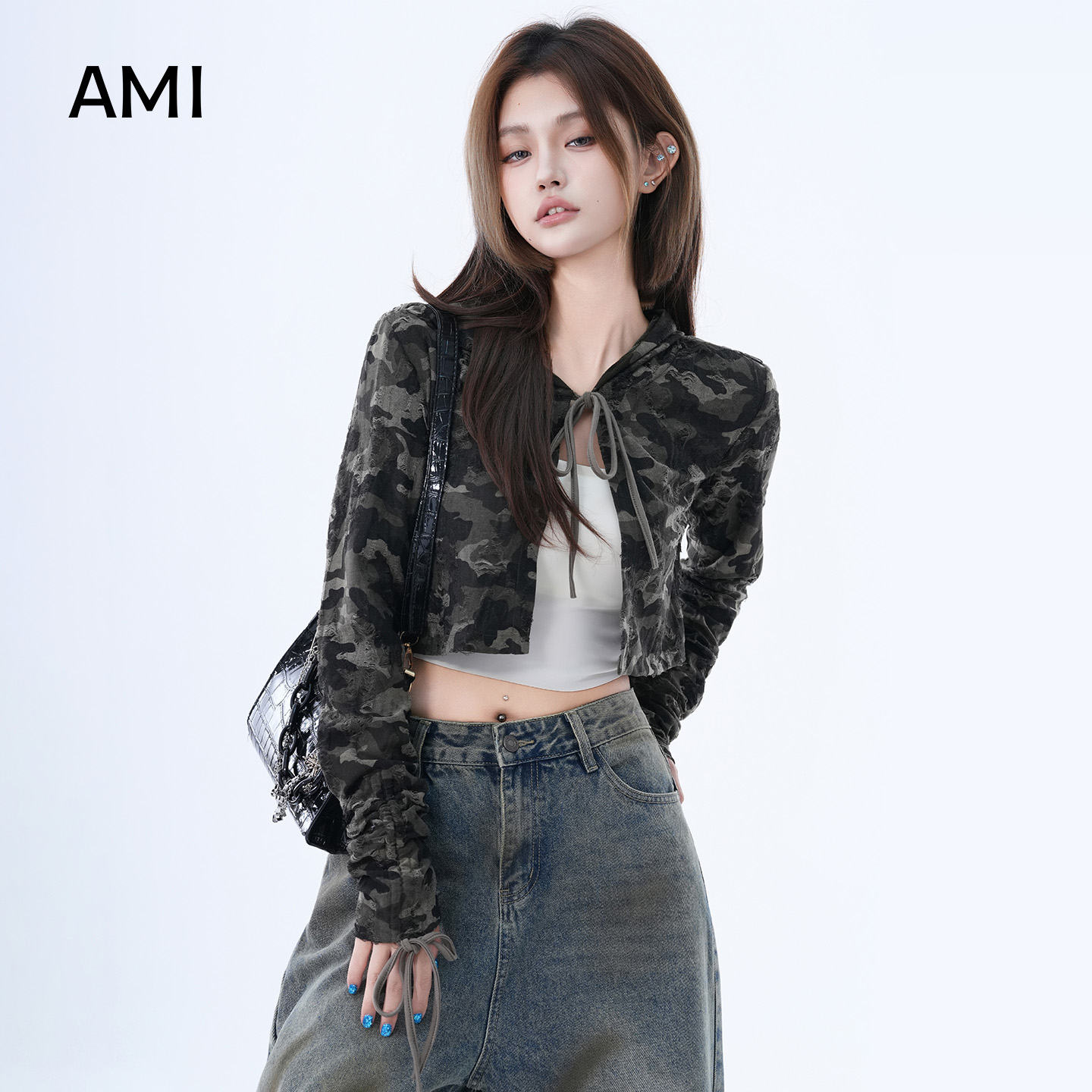 AMI美式复古迷彩印花连帽长袖短外套女2025春秋新款休闲卫衣上衣