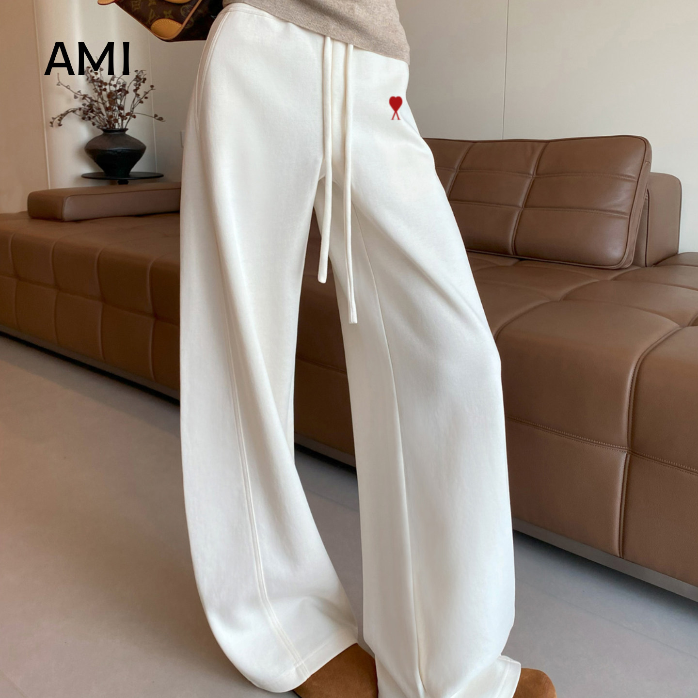 AMI官方美式米白色弯刀阔腿休闲裤女2026春初春新款高腰宽松运动