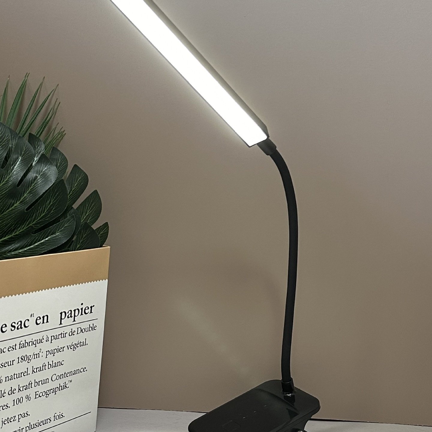 跨境USB插电夹子台灯学生宿舍夜读床头灯可弯曲书灯led书桌阅读灯,家装灯饰光源,阅读台灯(护眼灯/写字灯),淘宝优惠券,粉丝福利购,淘宝优惠卷