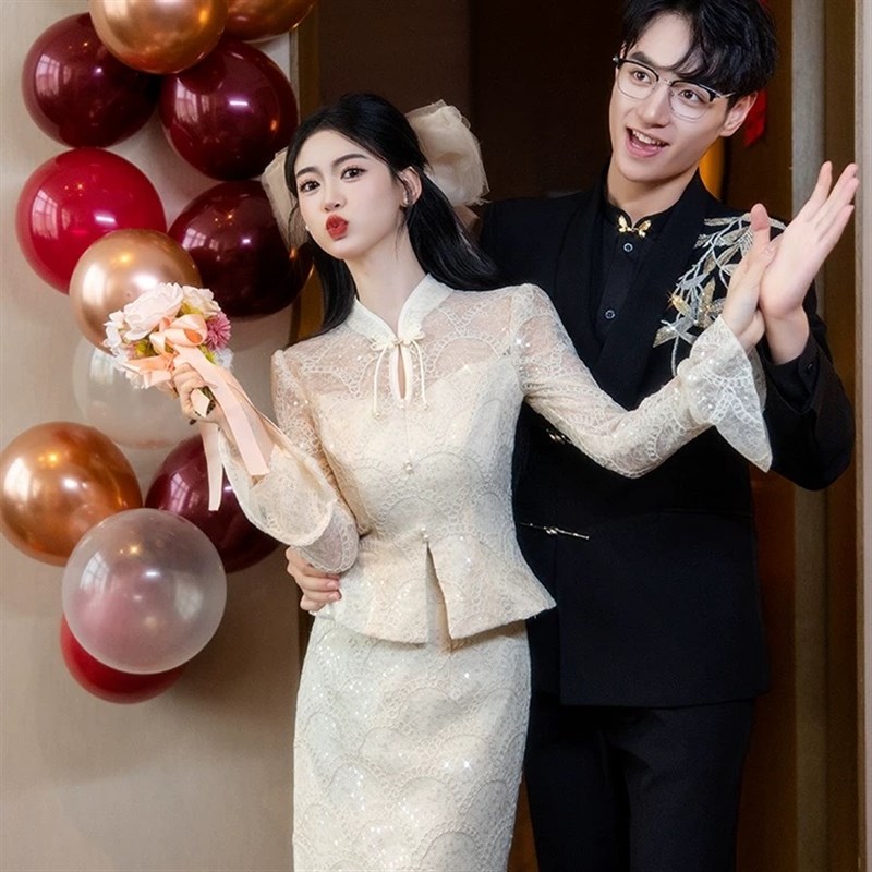 香槟色订婚旗袍敬酒服2025新款新娘新中式结婚礼服高级感长袖绝美