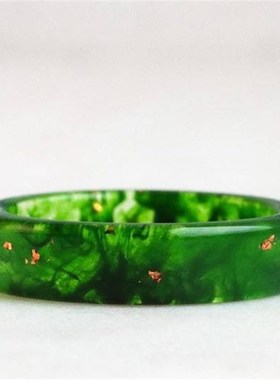 翠绿树脂戒指带金/银/铜片 - 无刻面树脂戒指 - 自然灵感手工珠宝