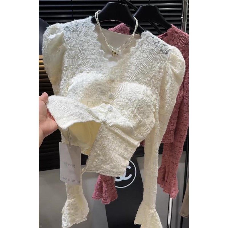 冬季新款时尚百搭法式钩花V领加绒蕾丝打底衫女喇叭袖上衣潮推荐,女装/女士精品,蕾丝衫/雪纺衫,淘宝优惠券,粉丝福利购,淘宝优惠卷