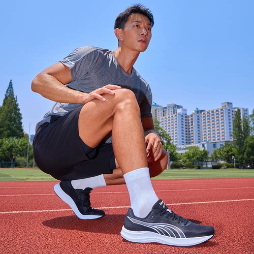 多威征驰碳板竞速缓震耐磨跑步鞋