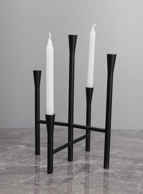 现代简约创意黑色五头烛台样板间书房酒柜家居客厅玄关工艺品摆件