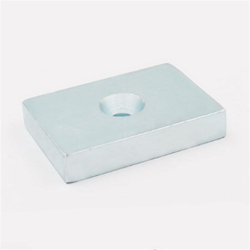 超强磁铁77X57X17MM钕铁硼 吸铁石 磁钢长方形77X57X17mm带孔10MM